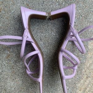 Bandolino Women's Lavendar Heels Size 7